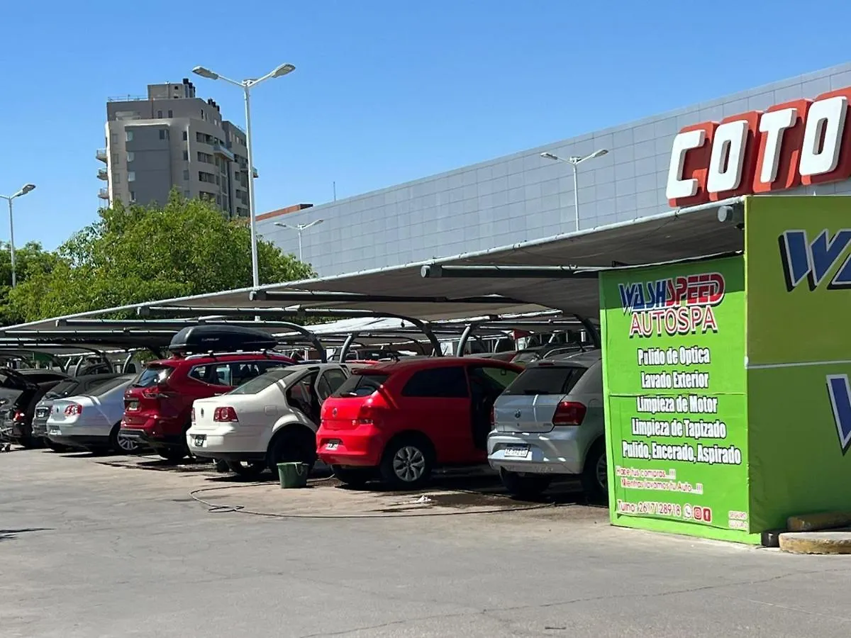 Casa Amplia Zona Semicentrica Con Cochera Mendoza Holiday home