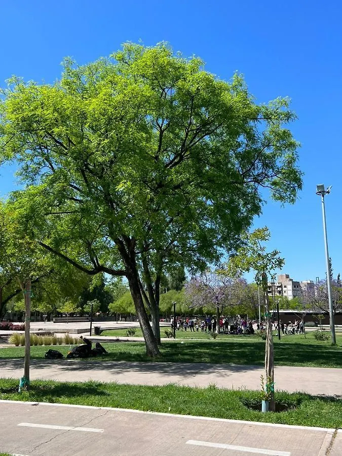 Casa Amplia Zona Semicentrica Con Cochera Mendoza Сasa de vacaciones