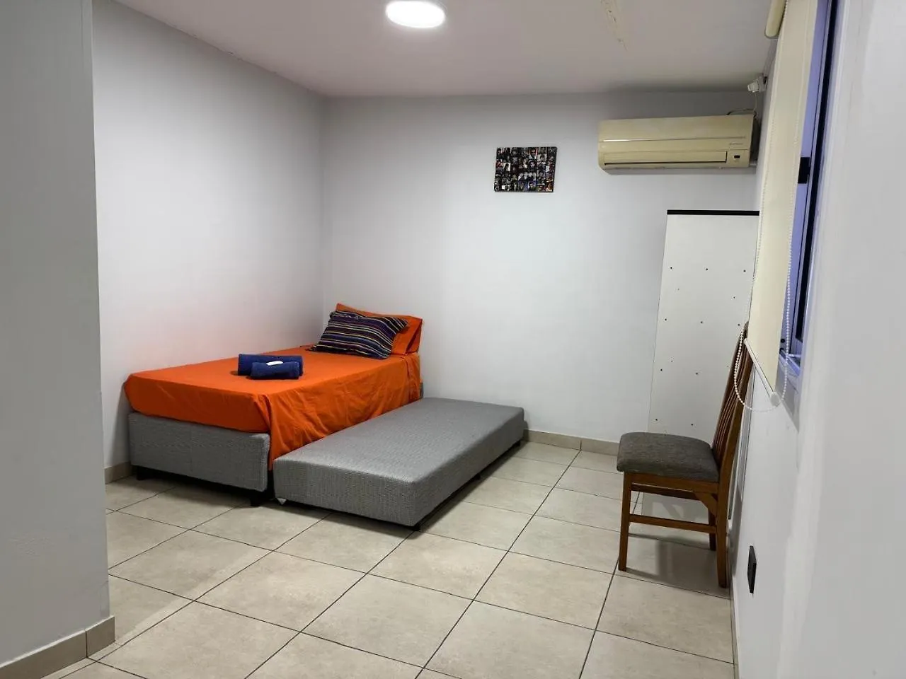 Casa Amplia Zona Semicentrica Con Cochera Mendoza 0*,