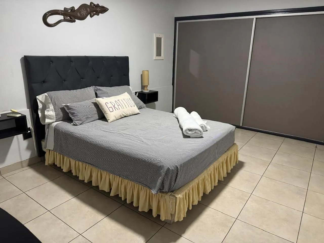 Casa Amplia Zona Semicentrica Con Cochera Mendoza Argentina